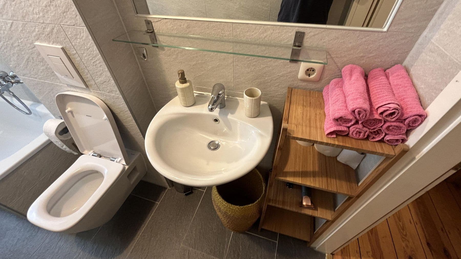 Prodej bytu 2+1 50 m², Greifenhagener Straße 6, Berlin, Berlín Prodej bytu 2+1 50 m², Greifenhagener Straße 6, Berlin, Berlín