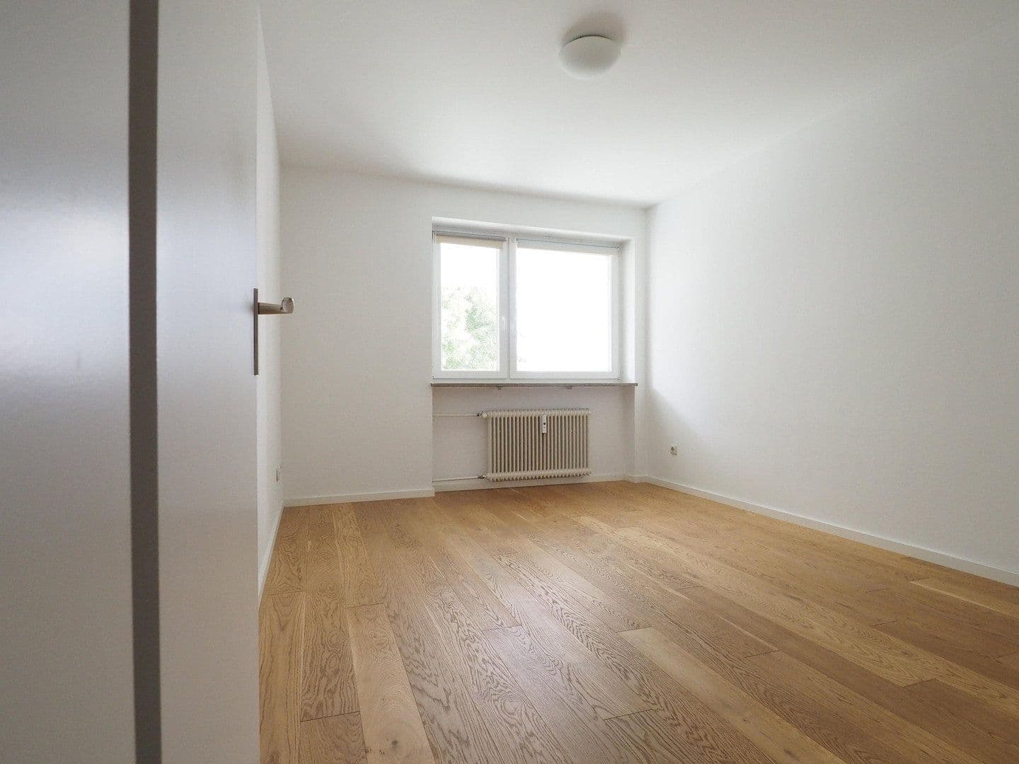Prodej bytu 3+1 77 m², Klingerstrasse, 34, München, Bavorsko Prodej bytu 3+1 77 m², Klingerstrasse, 34, München, Bavorsko
