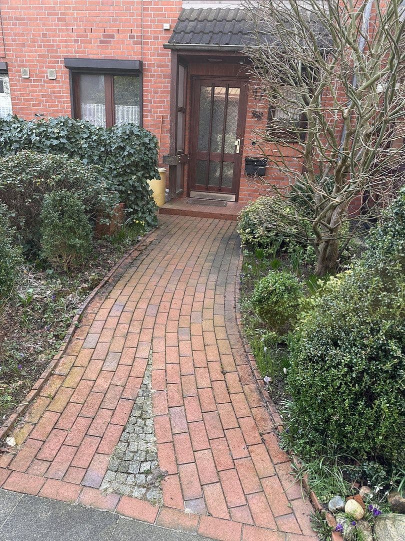 Prodej domu 127 m², pozemek 207 m², Kiel, Šlesvicko-Holštýnsko Prodej domu 127 m², pozemek 207 m², Kiel, Šlesvicko-Holštýnsko