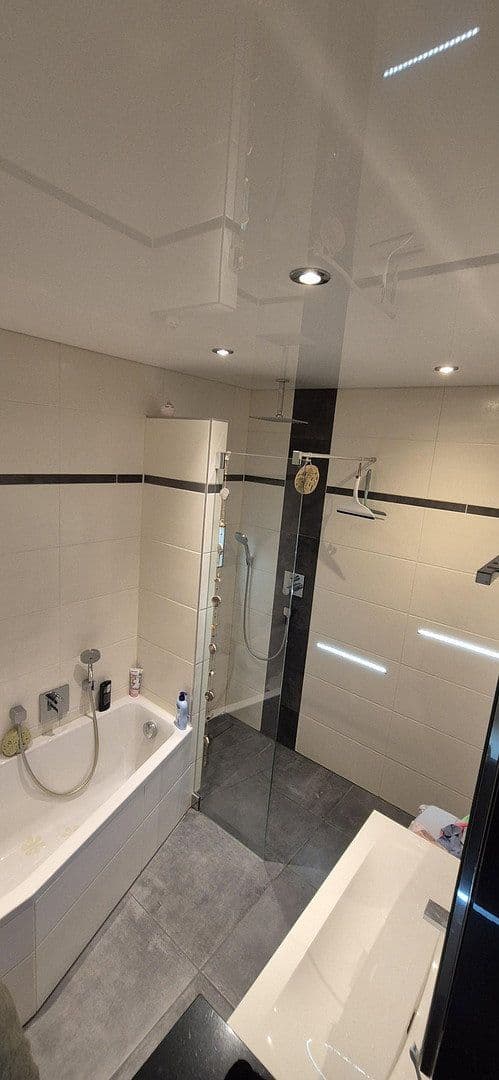 Prodej domu 153 m², pozemek 292 m², Wertheim, Bádensko-Württembersko Prodej domu 153 m², pozemek 292 m², Wertheim, Bádensko-Württembersko