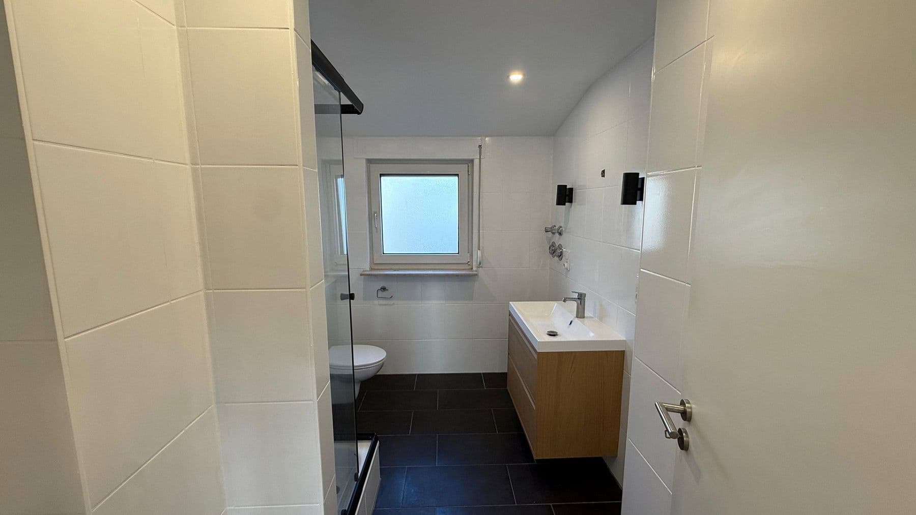 Pronájem bytu 3+1 73 m², Wiesenstraße 12, Eltville am Rhein, Hessen Pronájem bytu 3+1 73 m², Wiesenstraße 12, Eltville am Rhein, Hessen