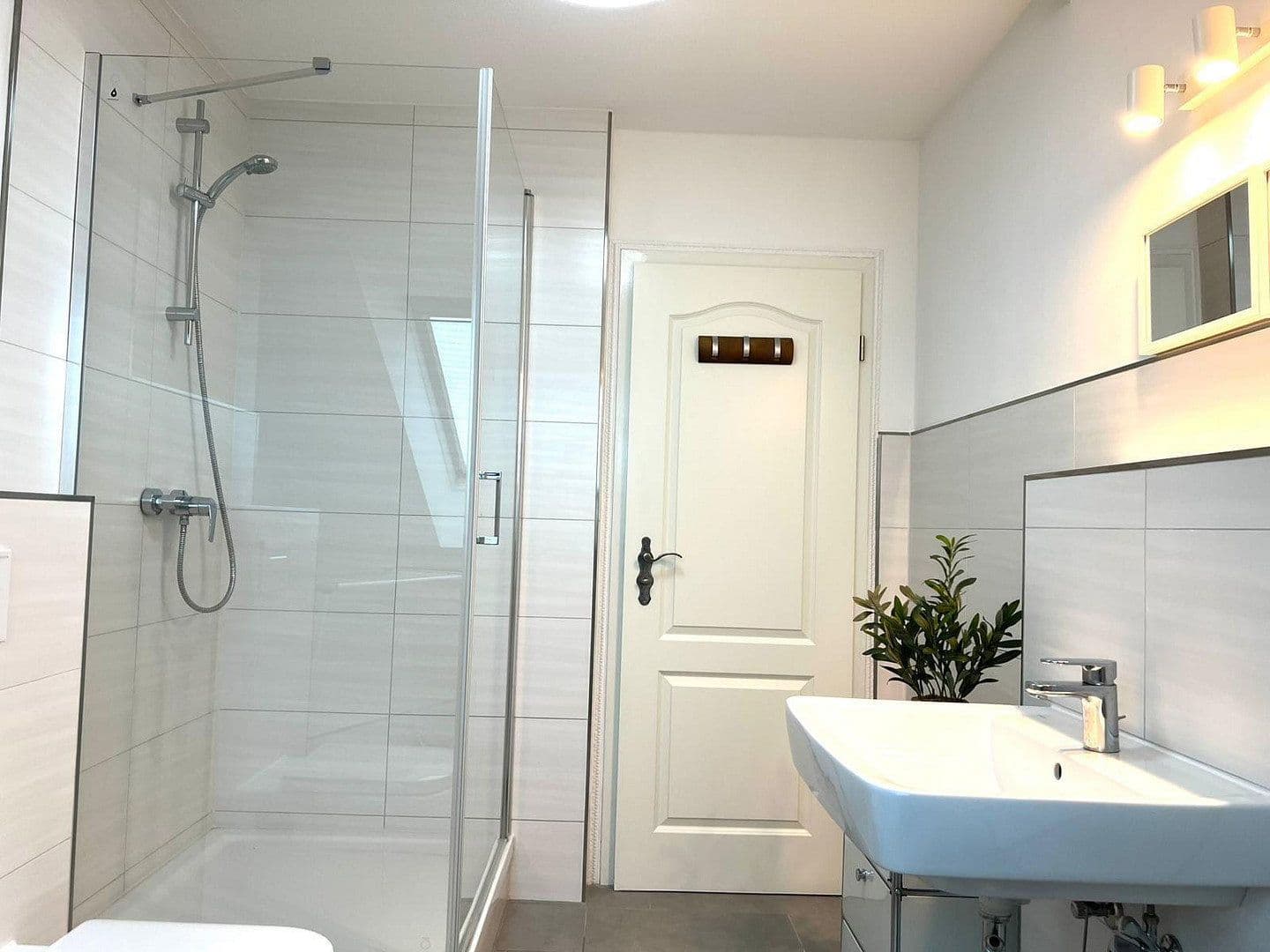 Pronájem bytu 2+kk 83 m², Delitzscher Straße 90, Leipzig, Sasko Pronájem bytu 2+kk 83 m², Delitzscher Straße 90, Leipzig, Sasko
