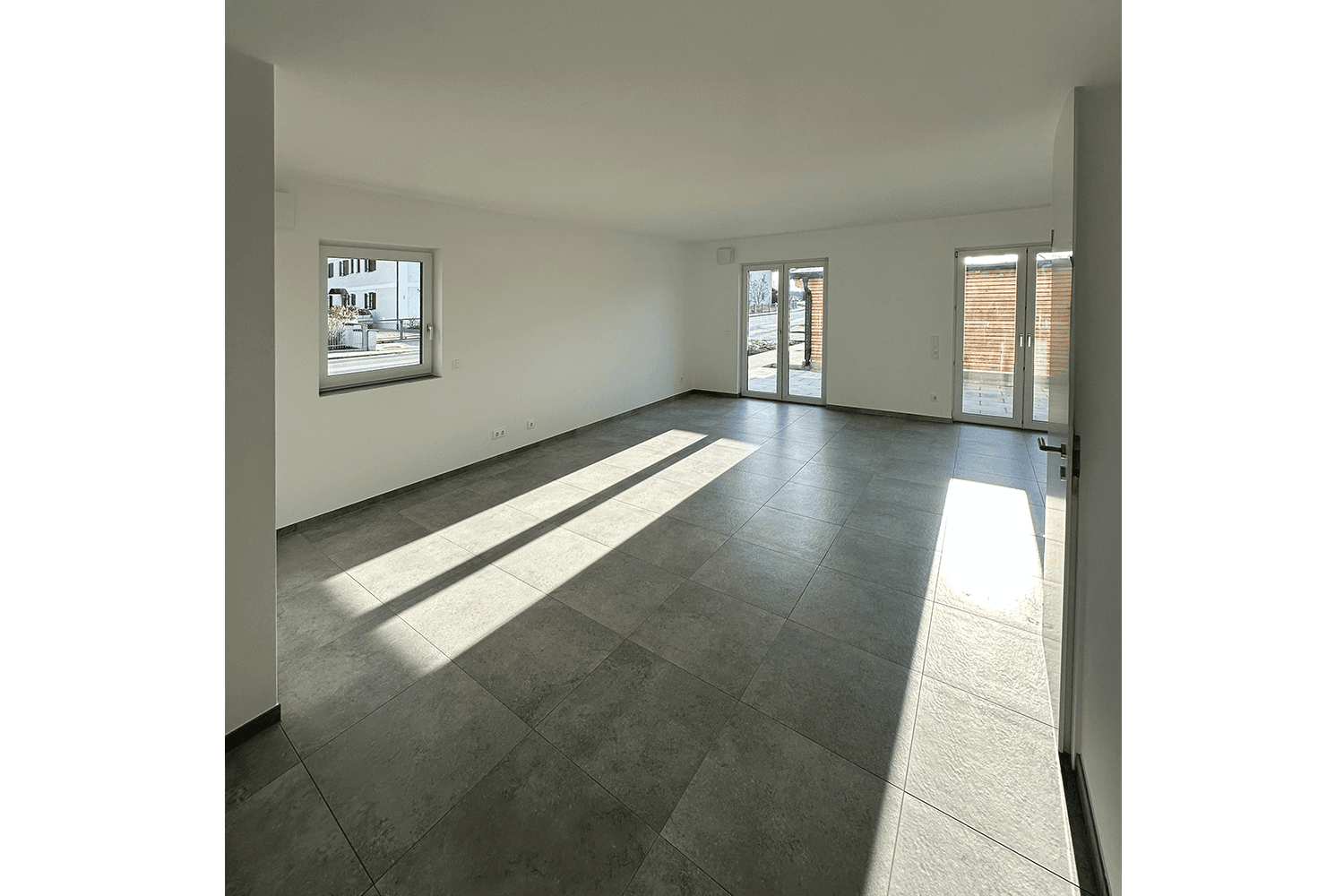 Prodej domu 130 m², pozemek 359 m², Georg-Scheßl-Weg 1A, Deggendorf, Bavorsko Prodej domu 130 m², pozemek 359 m², Georg-Scheßl-Weg 1A, Deggendorf, Bavorsko