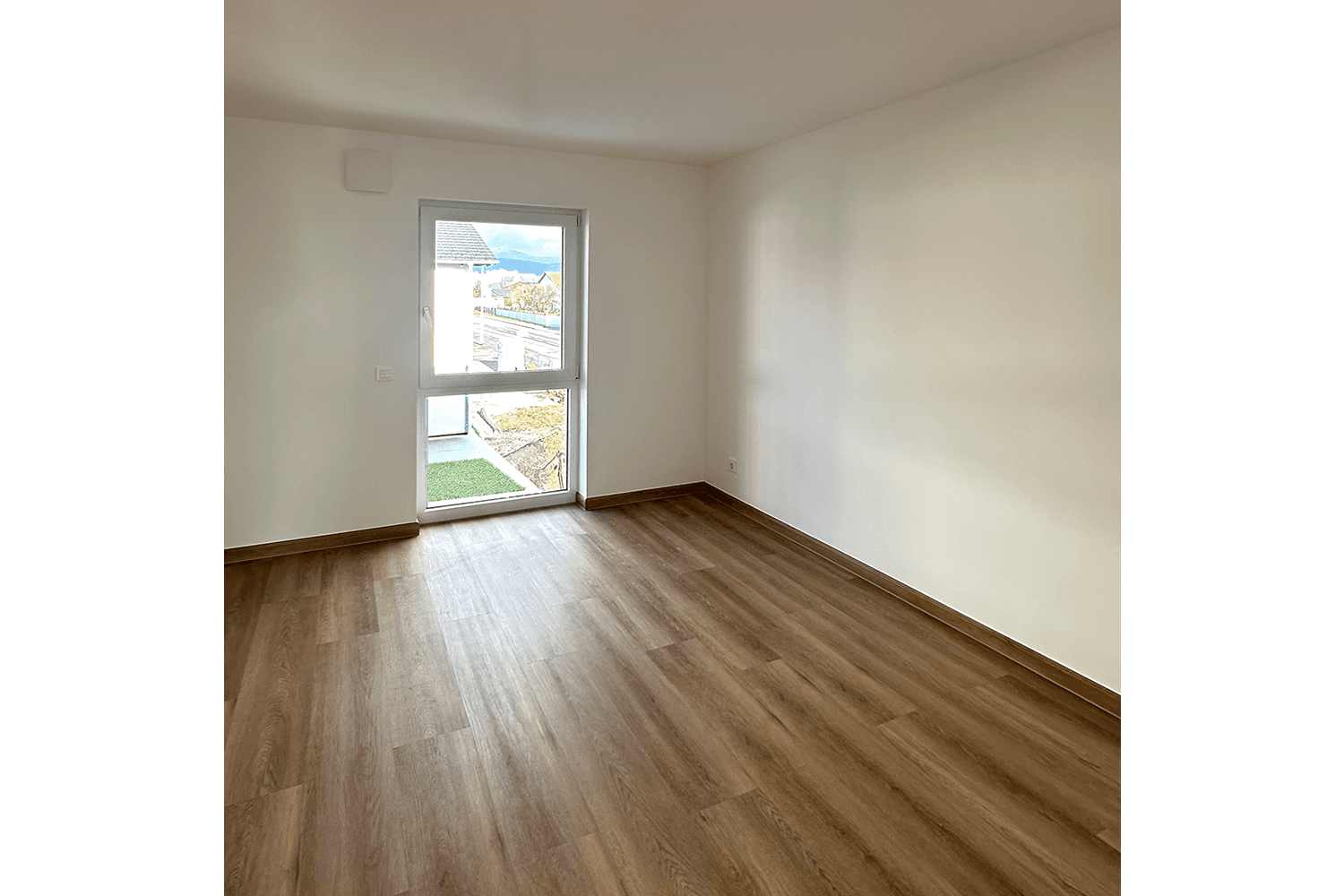 Prodej domu 130 m², pozemek 359 m², Georg-Scheßl-Weg 1A, Deggendorf, Bavorsko Prodej domu 130 m², pozemek 359 m², Georg-Scheßl-Weg 1A, Deggendorf, Bavorsko