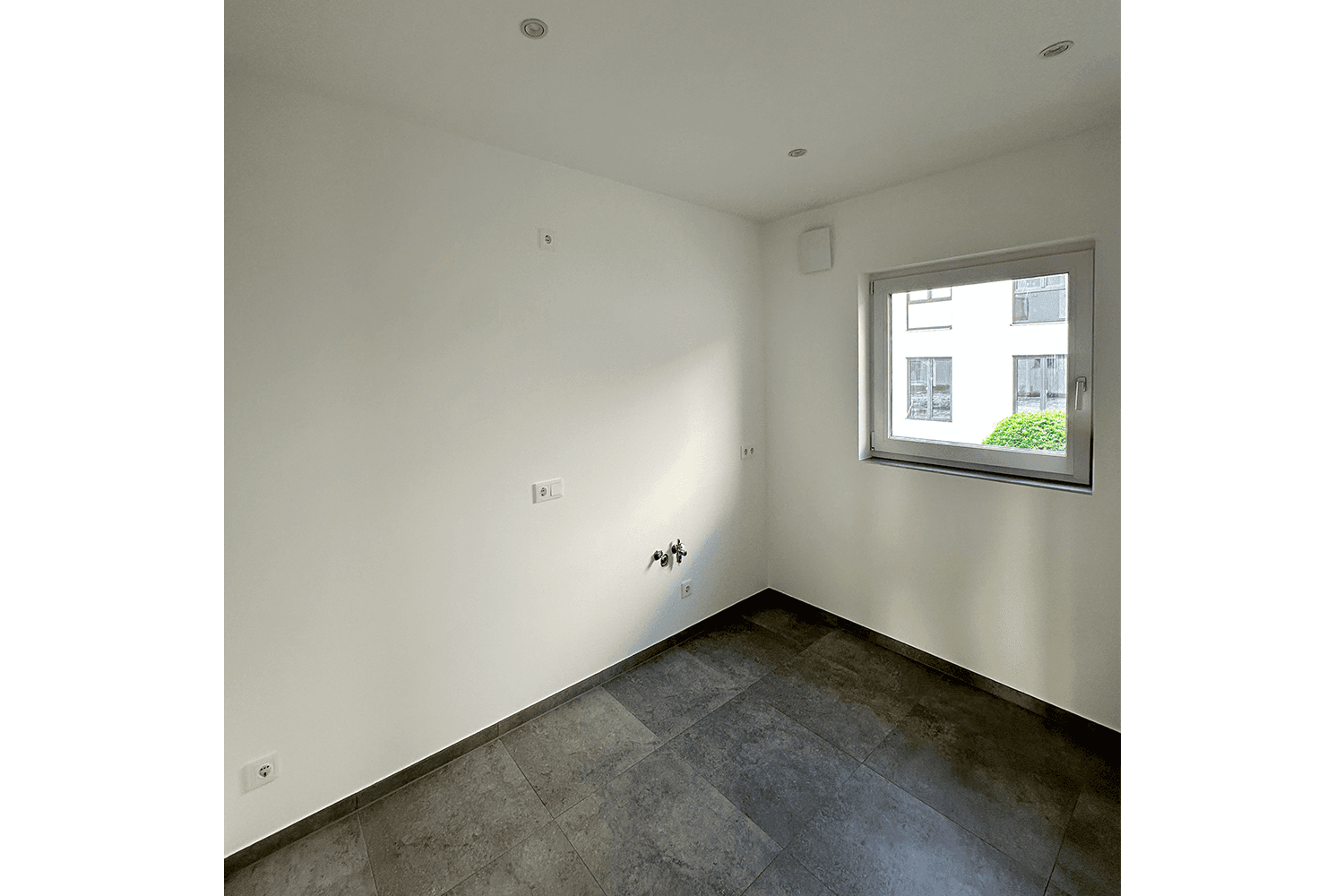 Prodej domu 130 m², pozemek 359 m², Georg-Scheßl-Weg 1A, Deggendorf, Bavorsko Prodej domu 130 m², pozemek 359 m², Georg-Scheßl-Weg 1A, Deggendorf, Bavorsko
