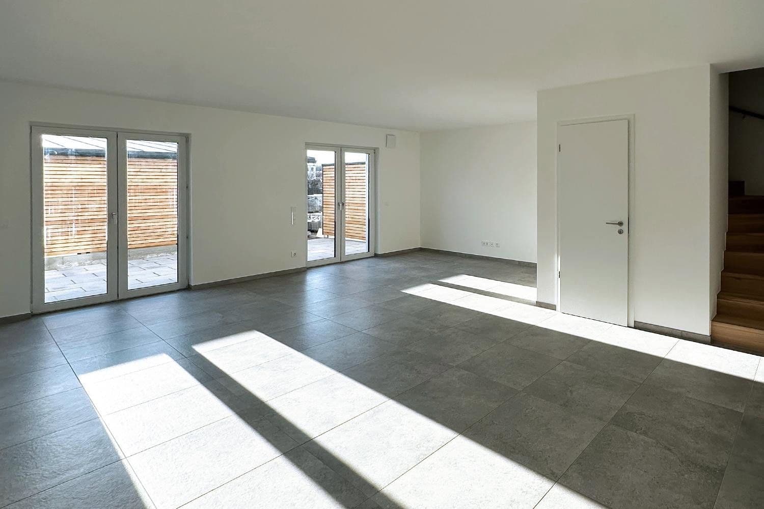 Prodej domu 130 m², pozemek 359 m², Georg-Scheßl-Weg 1A, Deggendorf, Bavorsko Prodej domu 130 m², pozemek 359 m², Georg-Scheßl-Weg 1A, Deggendorf, Bavorsko