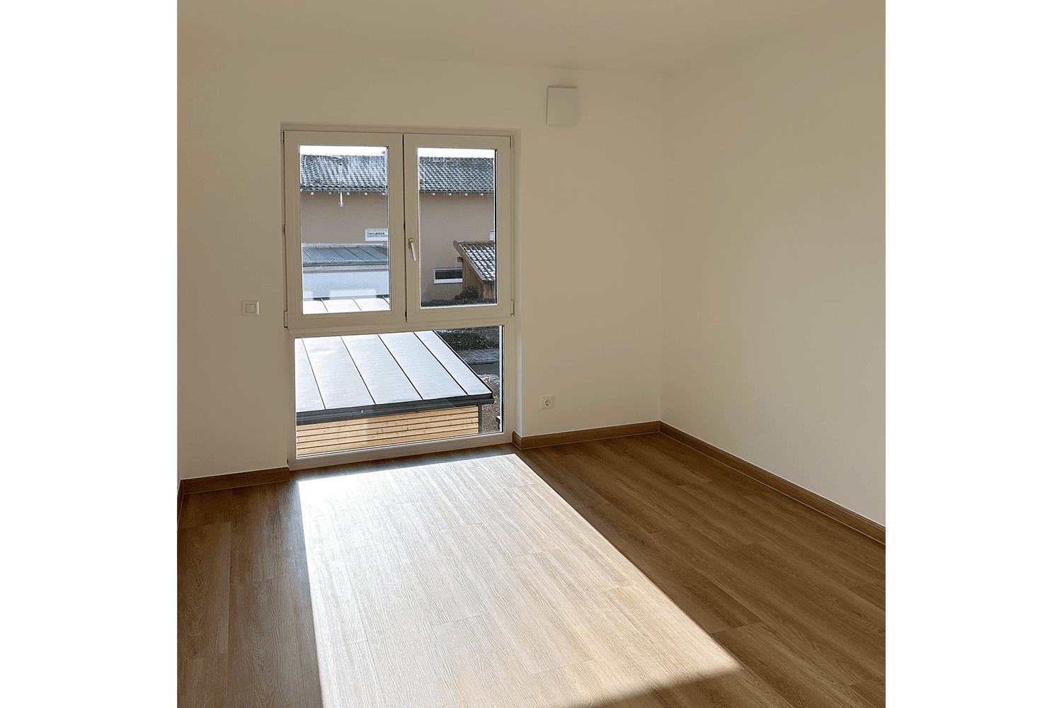 Prodej domu 130 m², pozemek 359 m², Georg-Scheßl-Weg 1A, Deggendorf, Bavorsko Prodej domu 130 m², pozemek 359 m², Georg-Scheßl-Weg 1A, Deggendorf, Bavorsko
