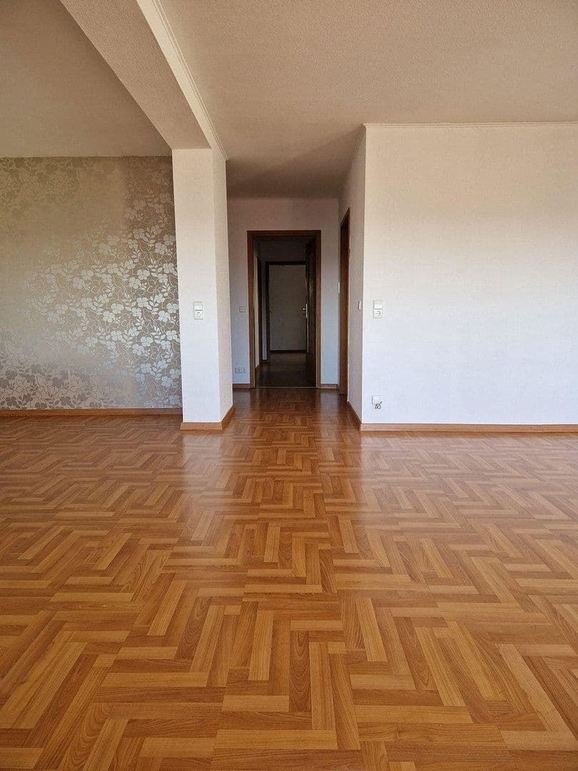 Prodej bytu 4+kk 140 m², Kurfürstenstaffel 2, Pforzheim, Bádensko-Württembersko Prodej bytu 4+kk 140 m², Kurfürstenstaffel 2, Pforzheim, Bádensko-Württembersko