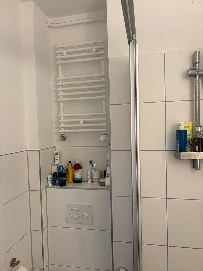 Pronájem bytu 2+1 59 m², Grunerstr. 70, Düsseldorf, Severní Porýní-Vestfálsko Pronájem bytu 2+1 59 m², Grunerstr. 70, Düsseldorf, Severní Porýní-Vestfálsko