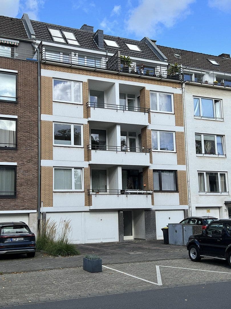 Pronájem bytu 2+1 59 m², Grunerstr. 70, Düsseldorf, Severní Porýní-Vestfálsko Pronájem bytu 2+1 59 m², Grunerstr. 70, Düsseldorf, Severní Porýní-Vestfálsko