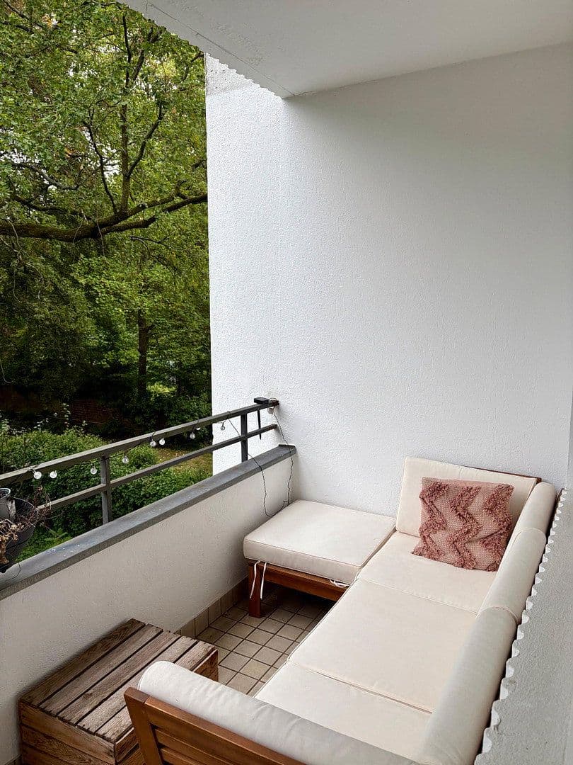 Pronájem bytu 2+1 59 m², Grunerstr. 70, Düsseldorf, Severní Porýní-Vestfálsko Pronájem bytu 2+1 59 m², Grunerstr. 70, Düsseldorf, Severní Porýní-Vestfálsko