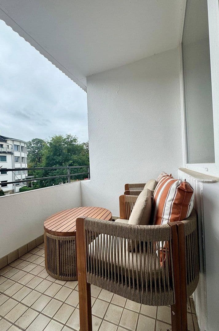 Pronájem bytu 2+1 59 m², Grunerstr. 70, Düsseldorf, Severní Porýní-Vestfálsko Pronájem bytu 2+1 59 m², Grunerstr. 70, Düsseldorf, Severní Porýní-Vestfálsko