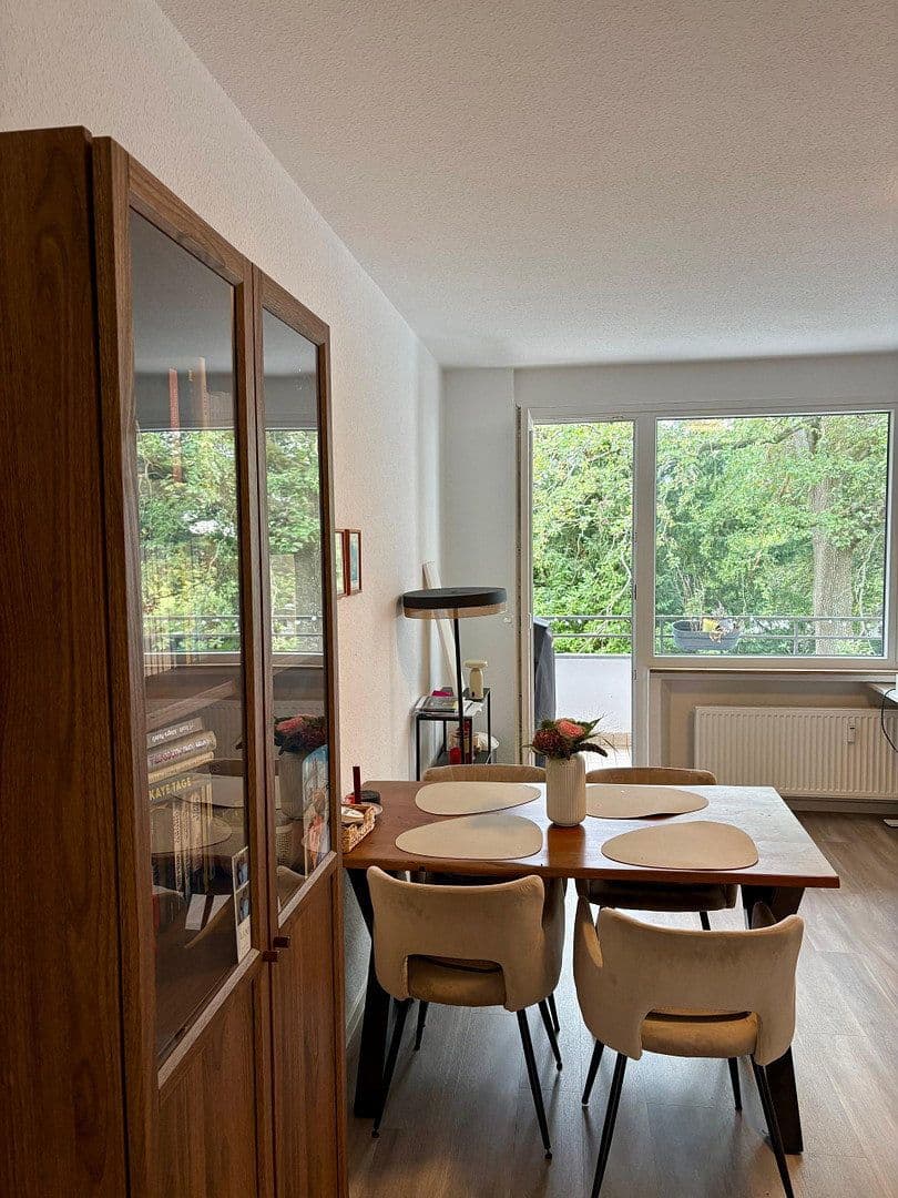 Pronájem bytu 2+1 59 m², Grunerstr. 70, Düsseldorf, Severní Porýní-Vestfálsko Pronájem bytu 2+1 59 m², Grunerstr. 70, Düsseldorf, Severní Porýní-Vestfálsko