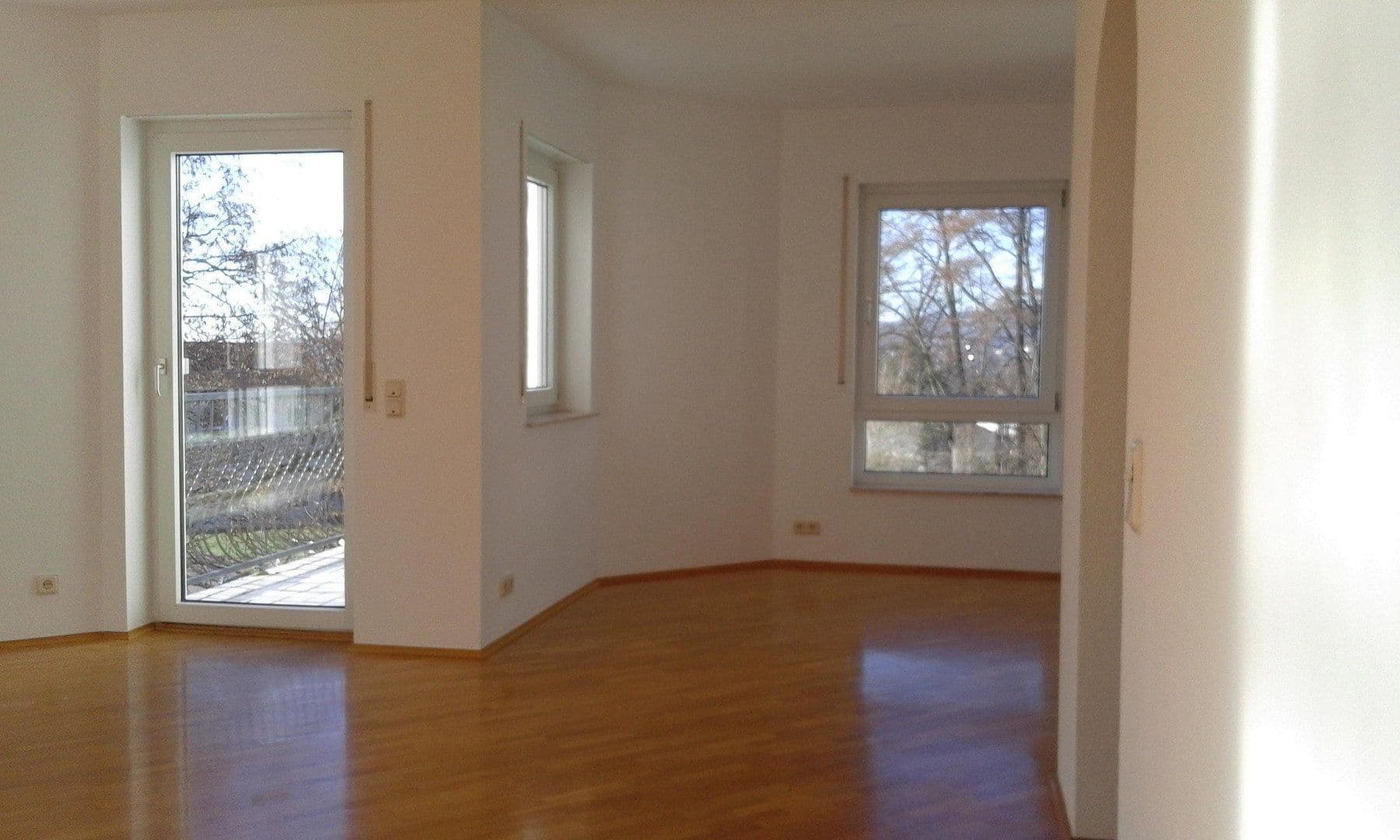 Pronájem bytu 3+1 101 m², Wiesbaden-Sonnenberg, Hessen Pronájem bytu 3+1 101 m², Wiesbaden-Sonnenberg, Hessen