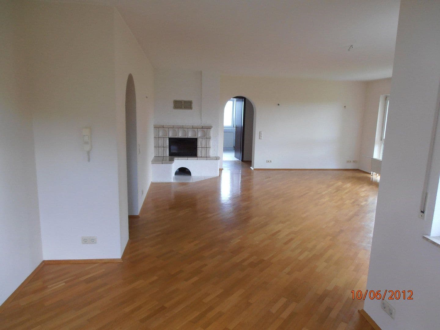 Pronájem bytu 3+1 101 m², Wiesbaden-Sonnenberg, Hessen Pronájem bytu 3+1 101 m², Wiesbaden-Sonnenberg, Hessen