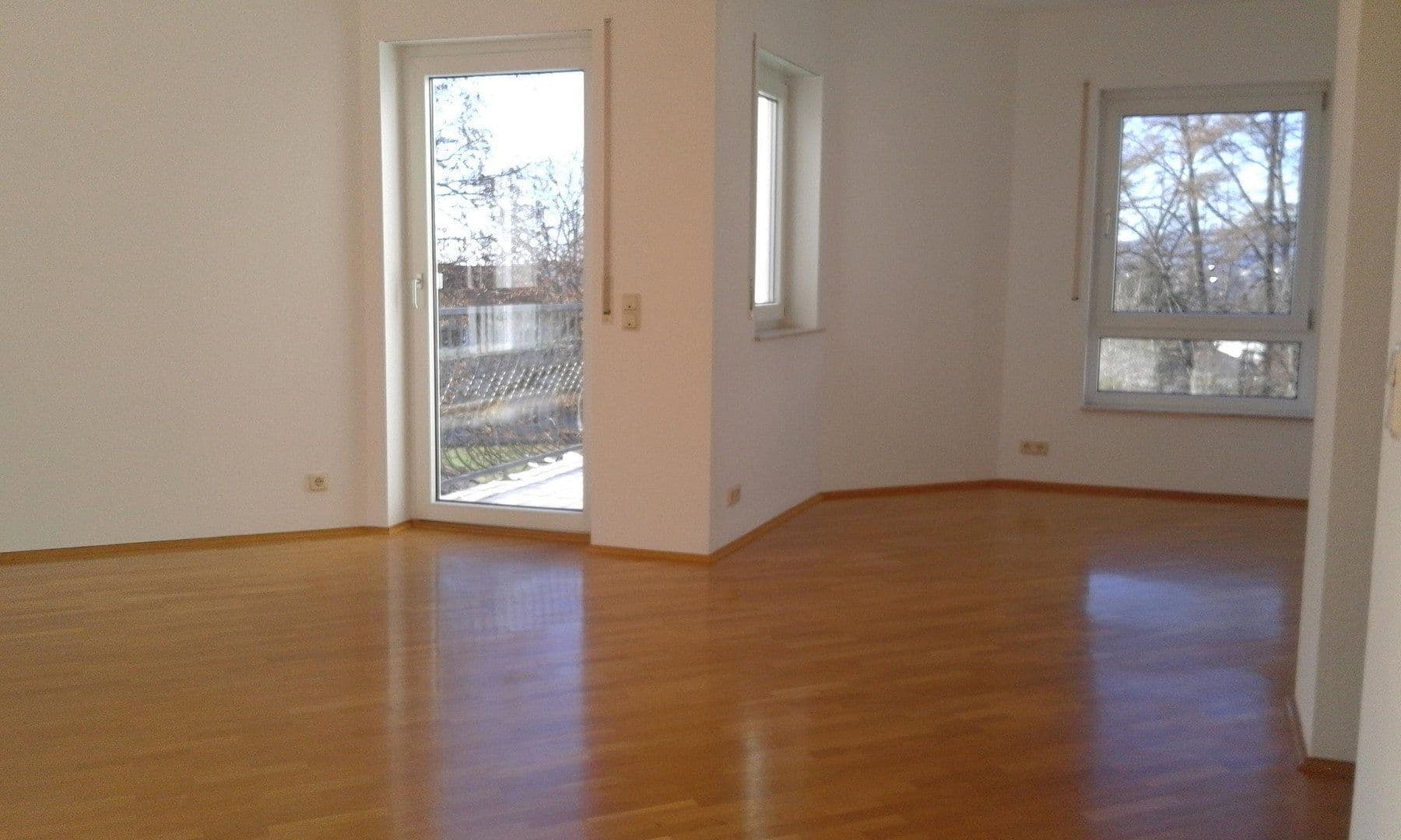 Pronájem bytu 3+1 101 m², Wiesbaden-Sonnenberg, Hessen Pronájem bytu 3+1 101 m², Wiesbaden-Sonnenberg, Hessen