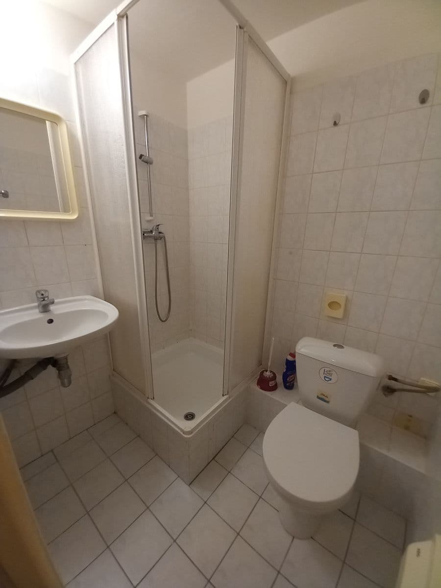 Pronájem bytu 1+kk 22 m², Bělohorská, Praha, Praha Pronájem bytu 1+kk 22 m², Bělohorská, Praha, Praha