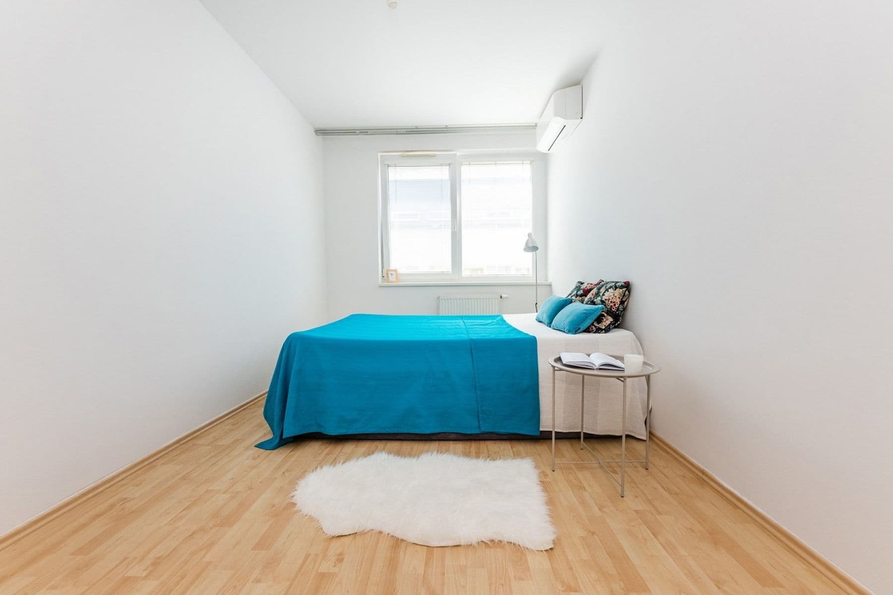 Pronájem bytu 2+kk 51 m², U Hostavického potoka, Praha, Praha Pronájem bytu 2+kk 51 m², U Hostavického potoka, Praha, Praha