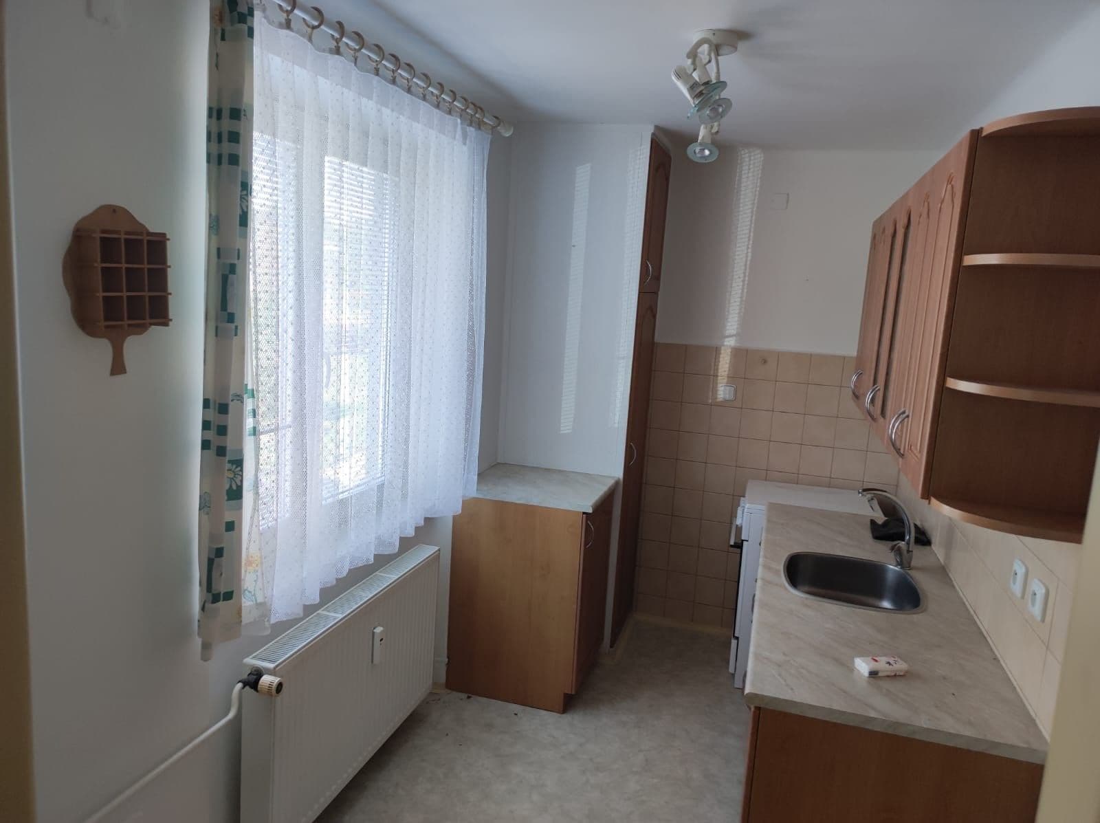 Prodej bytu 3+1 67 m², Poděbradova, Dvůr Králové nad Labem, Královéhradecký kraj Prodej bytu 3+1 67 m², Poděbradova, Dvůr Králové nad Labem, Královéhradecký kraj