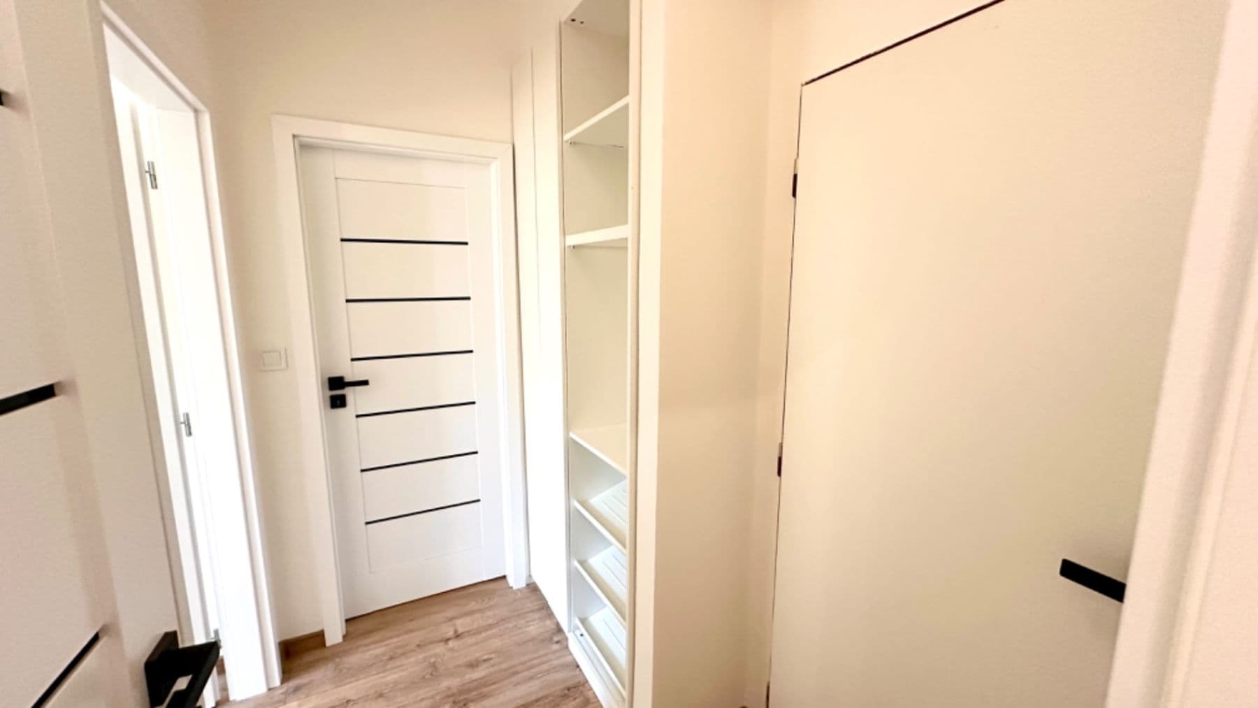 Prodej bytu 2+kk 36 m², Rýmařovská, Praha, Praha Prodej bytu 2+kk 36 m², Rýmařovská, Praha, Praha