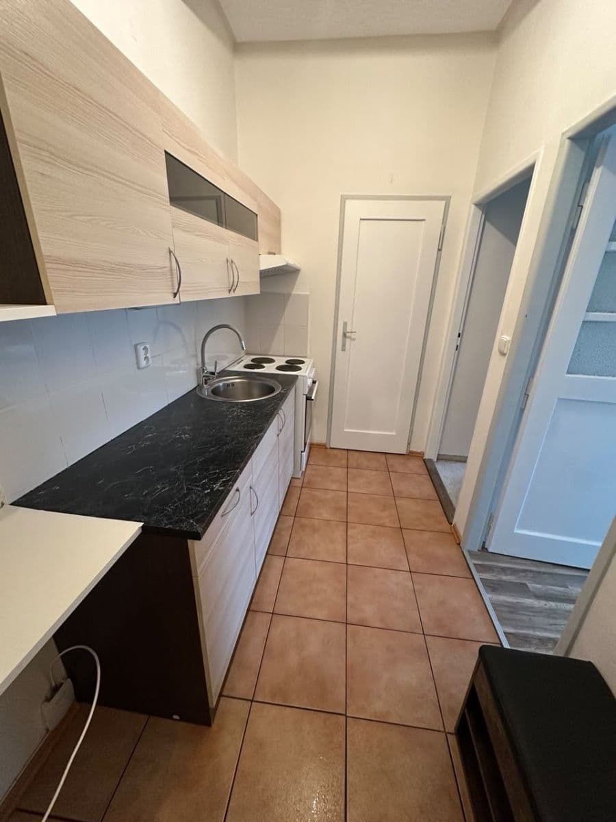 Pronájem bytu 2+1 44 m², Musílkova, Praha, Praha Pronájem bytu 2+1 44 m², Musílkova, Praha, Praha
