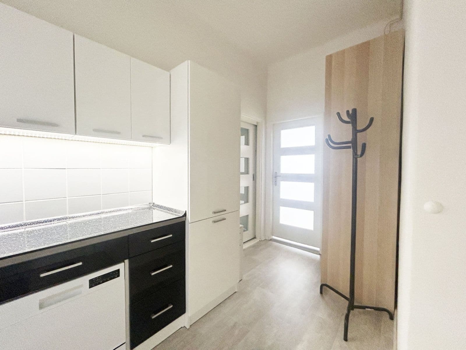 Pronájem bytu 2+kk 45 m², Stroupežnického, Praha, Praha Pronájem bytu 2+kk 45 m², Stroupežnického, Praha, Praha
