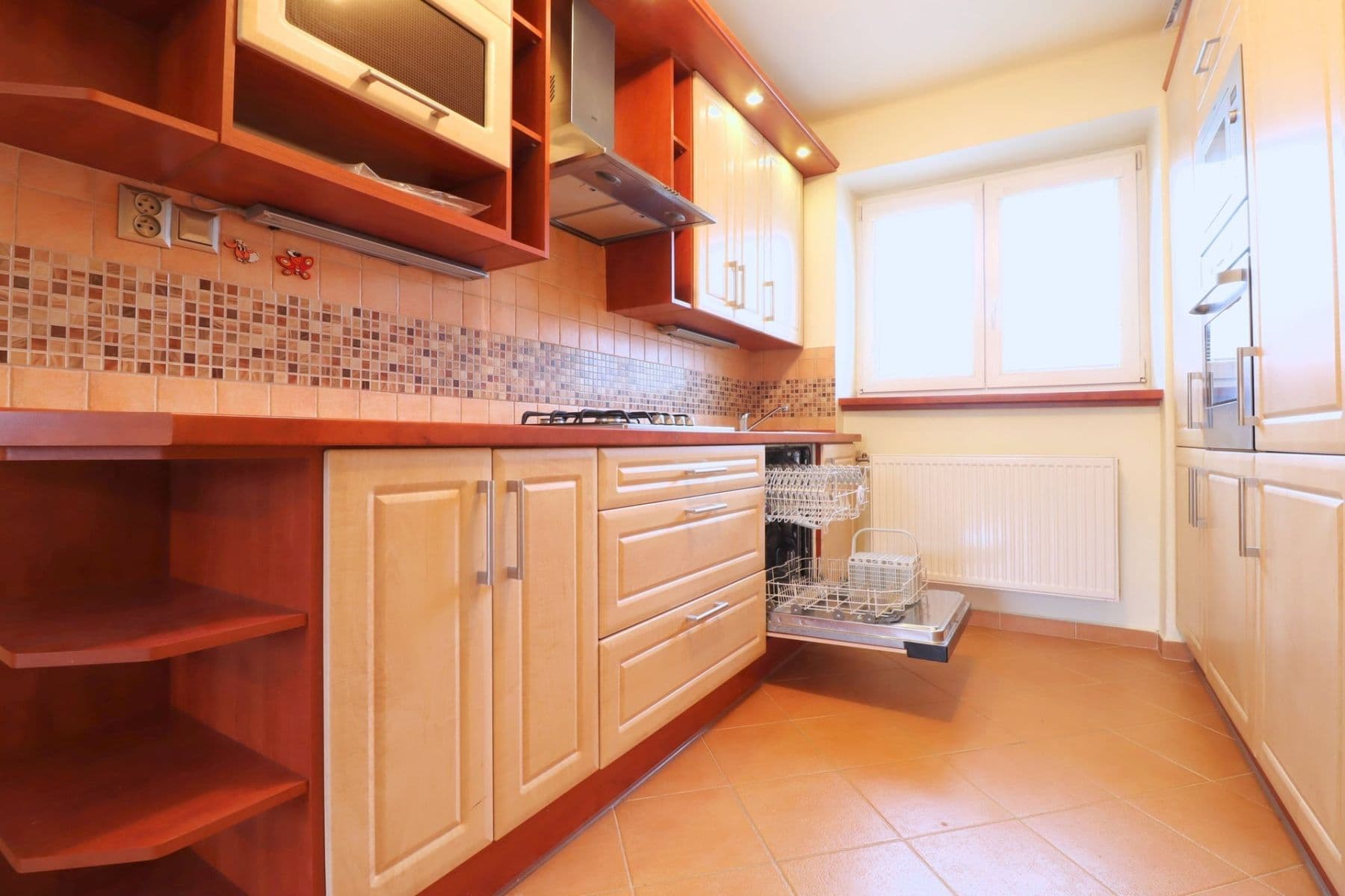 Pronájem bytu 2+1 56 m², Mikoláše Alše, Kolín, Středočeský kraj Pronájem bytu 2+1 56 m², Mikoláše Alše, Kolín, Středočeský kraj