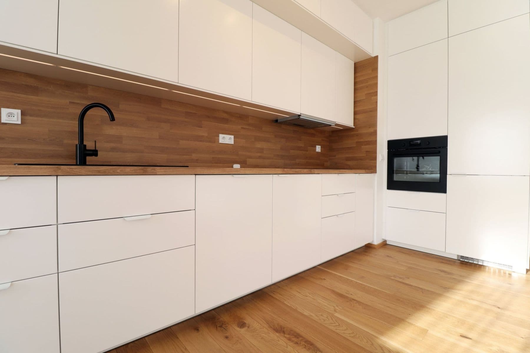 Pronájem bytu 2+kk 55 m², Sokolova, Praha, Praha Pronájem bytu 2+kk 55 m², Sokolova, Praha, Praha