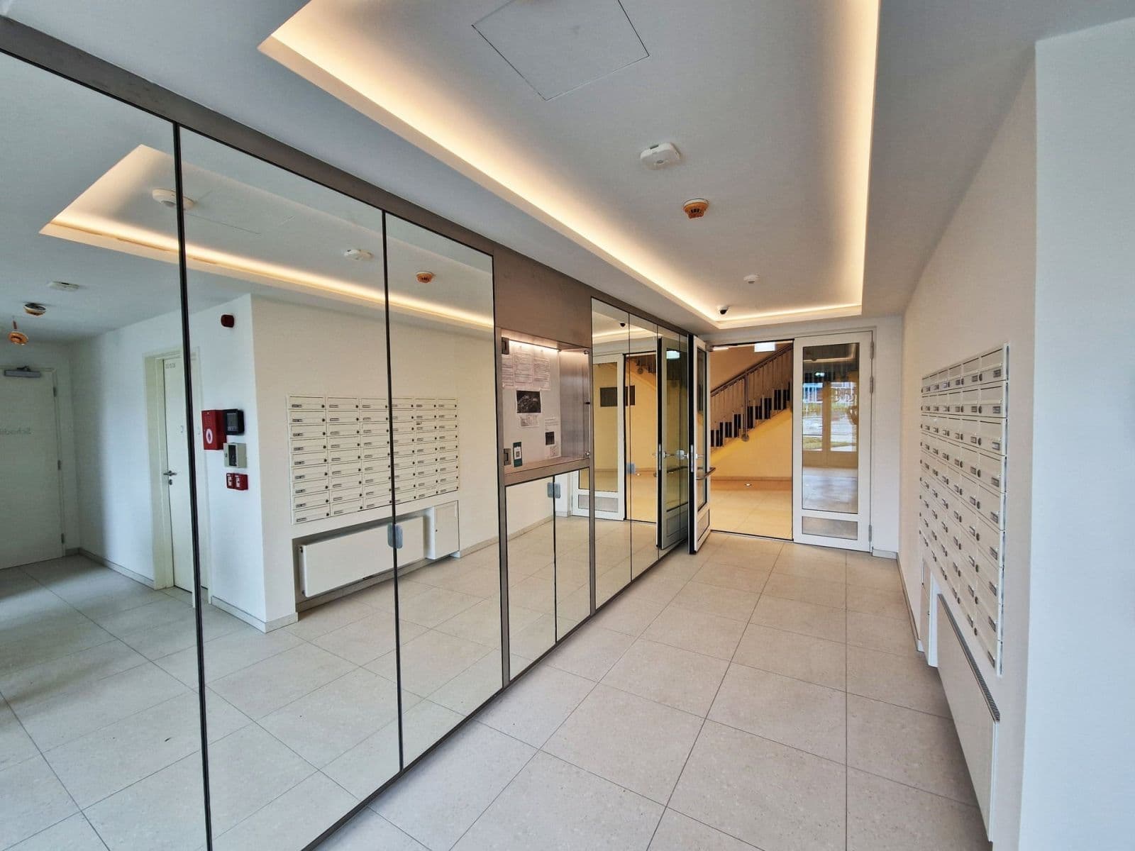 Pronájem bytu 2+kk 55 m², Sokolova, Praha, Praha Pronájem bytu 2+kk 55 m², Sokolova, Praha, Praha