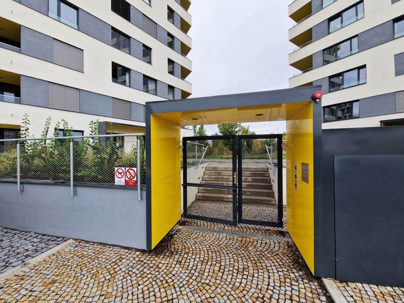 Pronájem bytu 2+kk 55 m², Sokolova, Praha, Praha Pronájem bytu 2+kk 55 m², Sokolova, Praha, Praha
