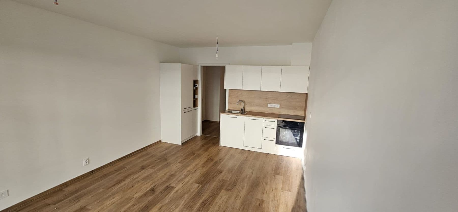 Pronájem bytu 1+kk 30 m², Hvězdová, Brno, Jihomoravský kraj Pronájem bytu 1+kk 30 m², Hvězdová, Brno, Jihomoravský kraj