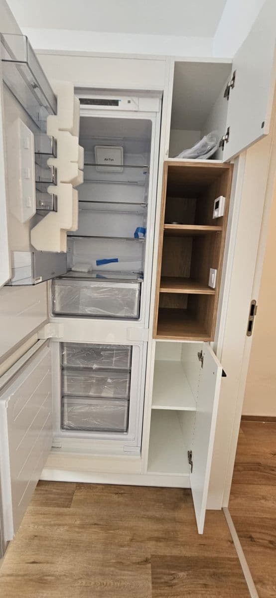 Pronájem bytu 1+kk 30 m², Hvězdová, Brno, Jihomoravský kraj Pronájem bytu 1+kk 30 m², Hvězdová, Brno, Jihomoravský kraj