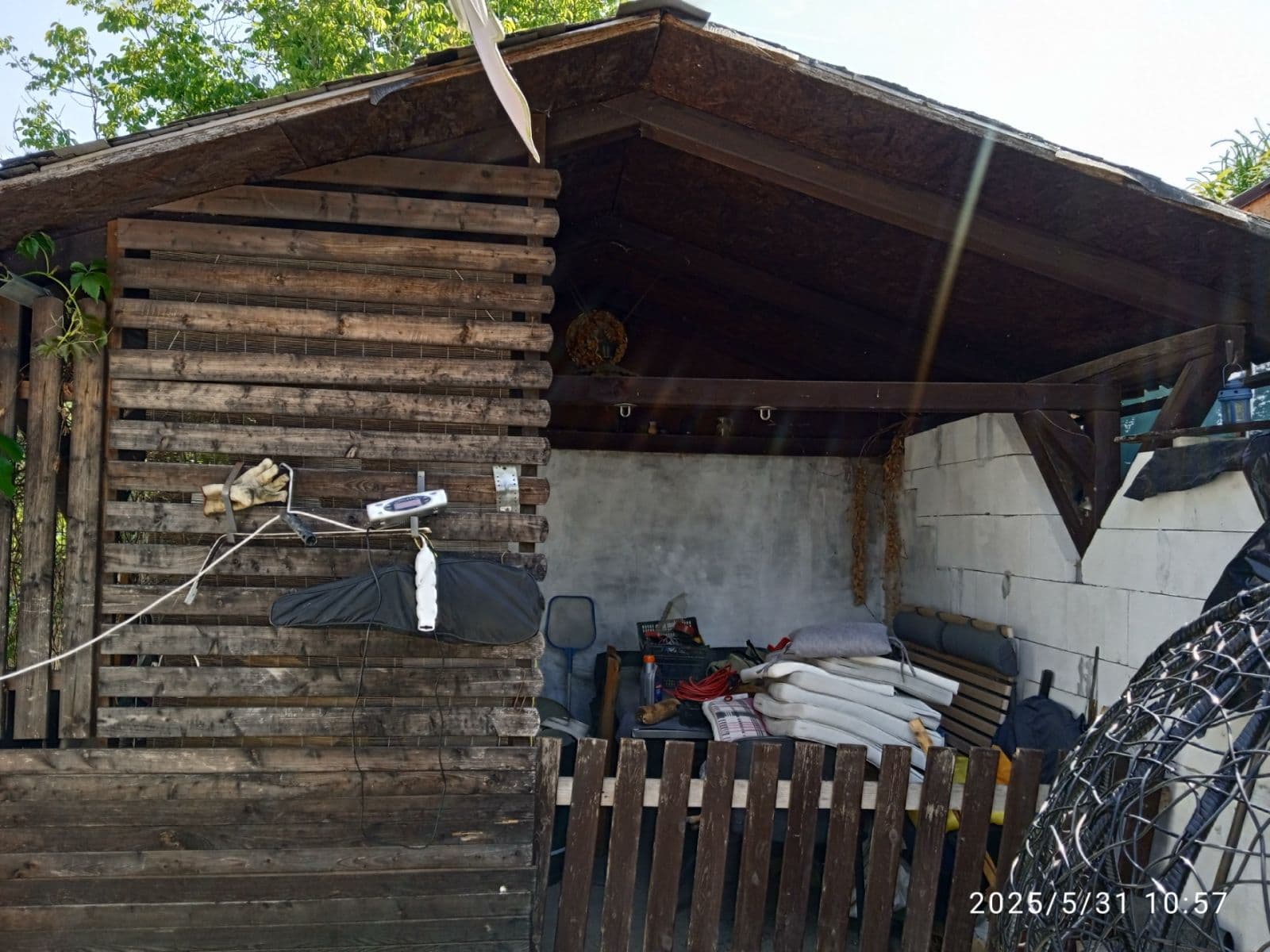 Prodej chaty, chalupy 52 m², pozemek 359 m², Klecany, Středočeský kraj Prodej chaty, chalupy 52 m², pozemek 359 m², Klecany, Středočeský kraj
