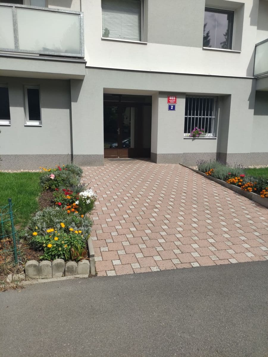 Pronájem bytu 1+1 51 m², Na Petřinách, Praha, Praha Pronájem bytu 1+1 51 m², Na Petřinách, Praha, Praha