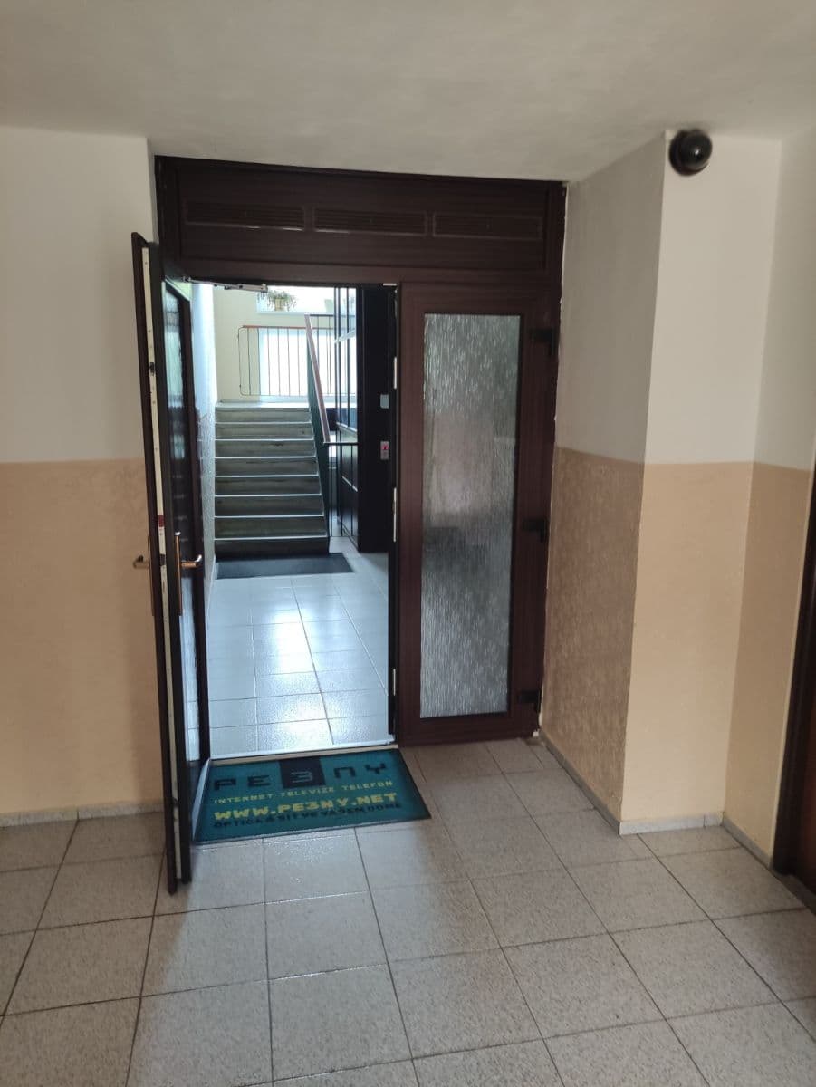 Pronájem bytu 1+1 51 m², Na Petřinách, Praha, Praha Pronájem bytu 1+1 51 m², Na Petřinách, Praha, Praha