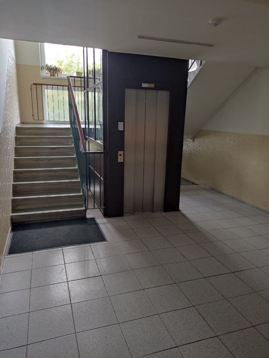Pronájem bytu 1+1 51 m², Na Petřinách, Praha, Praha Pronájem bytu 1+1 51 m², Na Petřinách, Praha, Praha