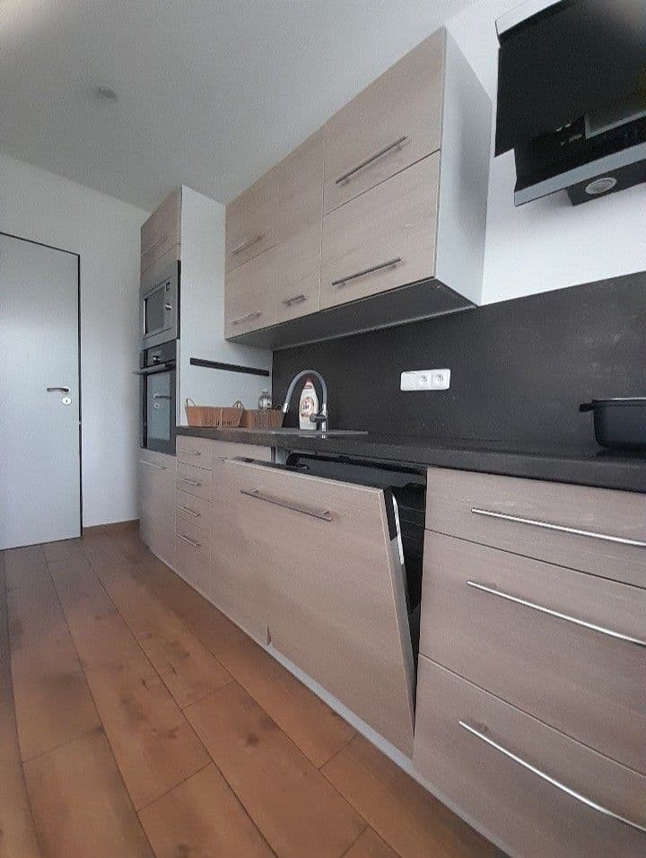 Pronájem bytu 3+1 71 m², Rákosníkova, Neveklov, Středočeský kraj Pronájem bytu 3+1 71 m², Rákosníkova, Neveklov, Středočeský kraj