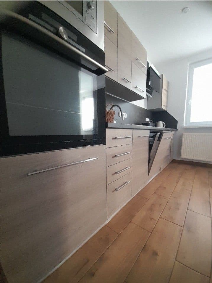 Pronájem bytu 3+1 71 m², Rákosníkova, Neveklov, Středočeský kraj Pronájem bytu 3+1 71 m², Rákosníkova, Neveklov, Středočeský kraj