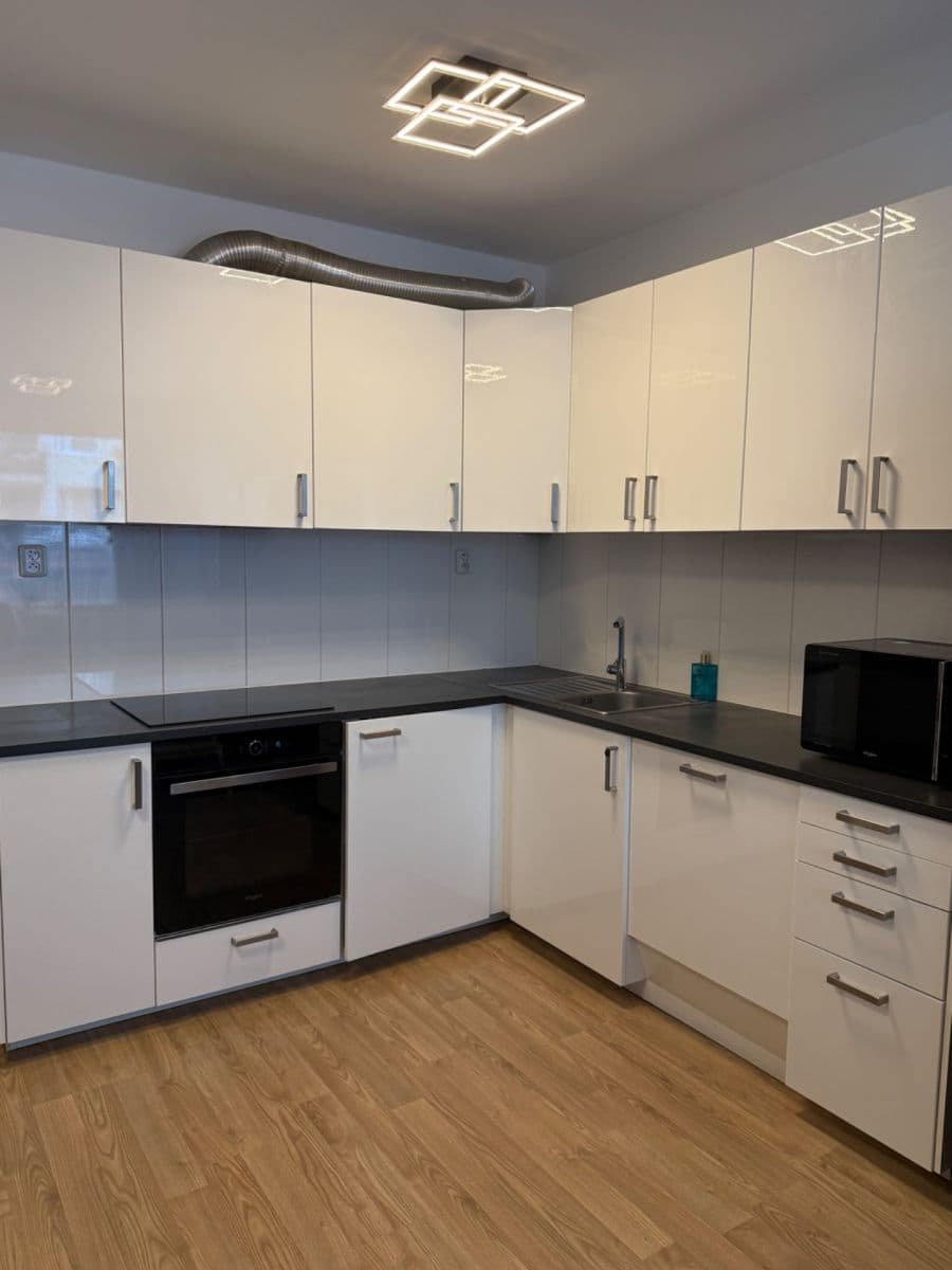 Pronájem bytu 2+kk 47 m², Zakšínská, Praha, Praha Pronájem bytu 2+kk 47 m², Zakšínská, Praha, Praha
