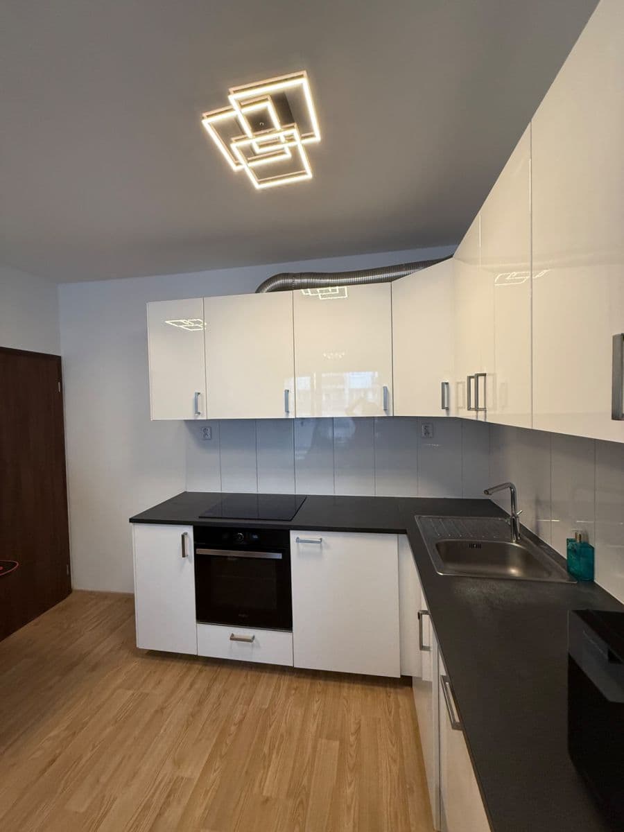 Pronájem bytu 2+kk 47 m², Zakšínská, Praha, Praha Pronájem bytu 2+kk 47 m², Zakšínská, Praha, Praha