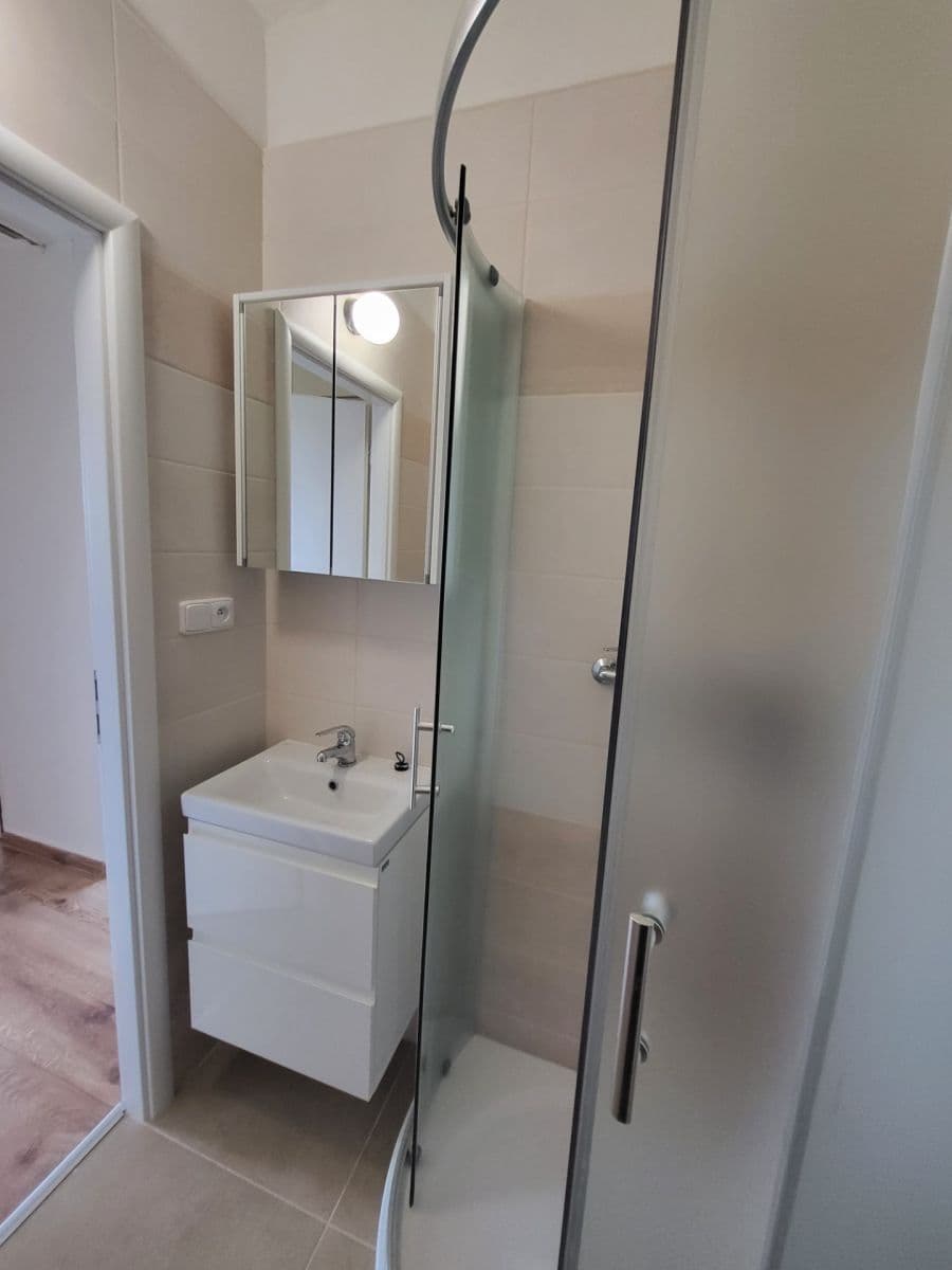 Pronájem bytu 3+1 64 m², 17. listopadu, Bílovec, Moravskoslezský kraj Pronájem bytu 3+1 64 m², 17. listopadu, Bílovec, Moravskoslezský kraj