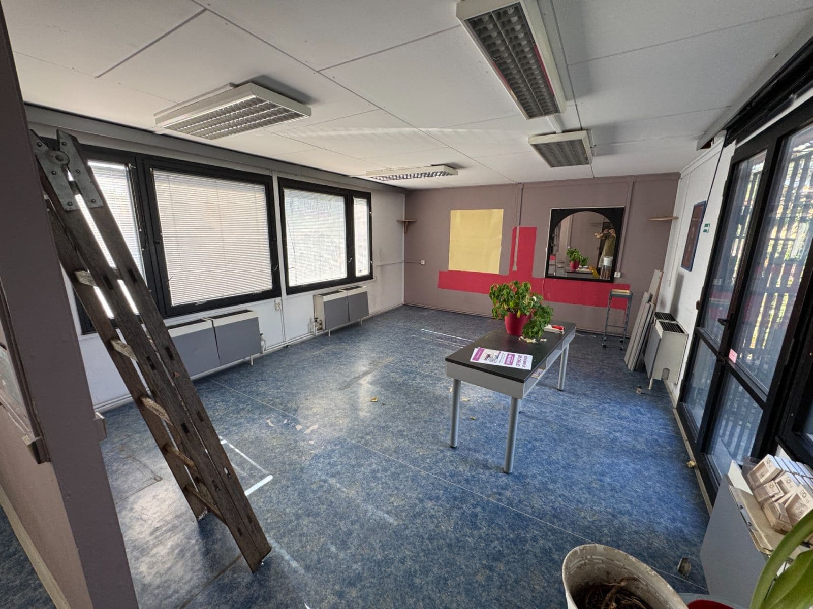 Pronájem kanceláře 111 m², Tuřanská, Brno, Jihomoravský kraj Pronájem kanceláře 111 m², Tuřanská, Brno, Jihomoravský kraj