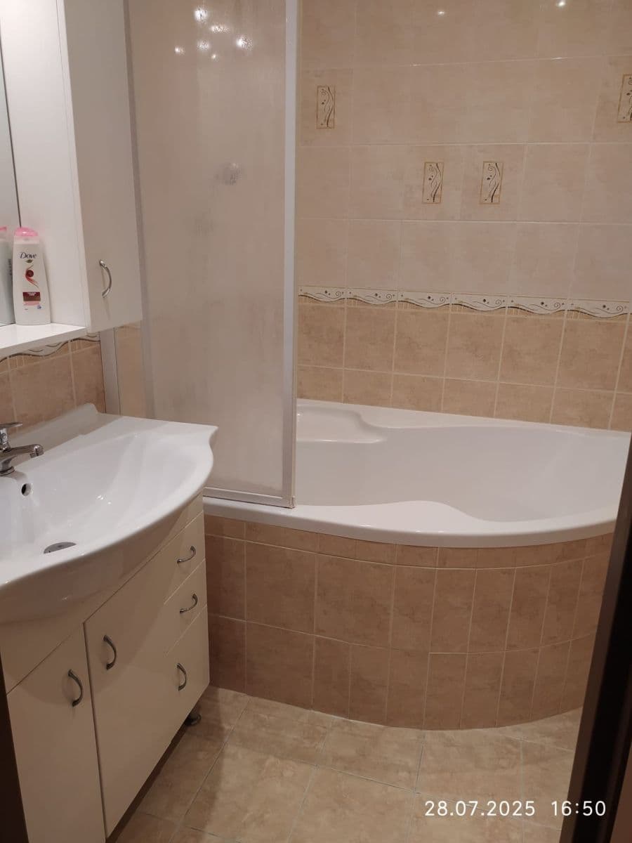Pronájem bytu 4+kk 90 m², Nechvílova, Praha, Praha Pronájem bytu 4+kk 90 m², Nechvílova, Praha, Praha