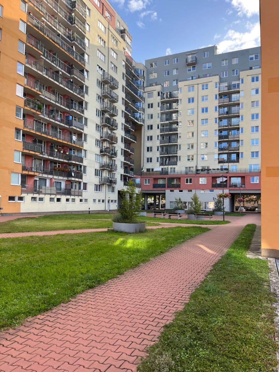 Prodej bytu 1+kk 36 m², Hnězdenská, Praha, Praha Prodej bytu 1+kk 36 m², Hnězdenská, Praha, Praha