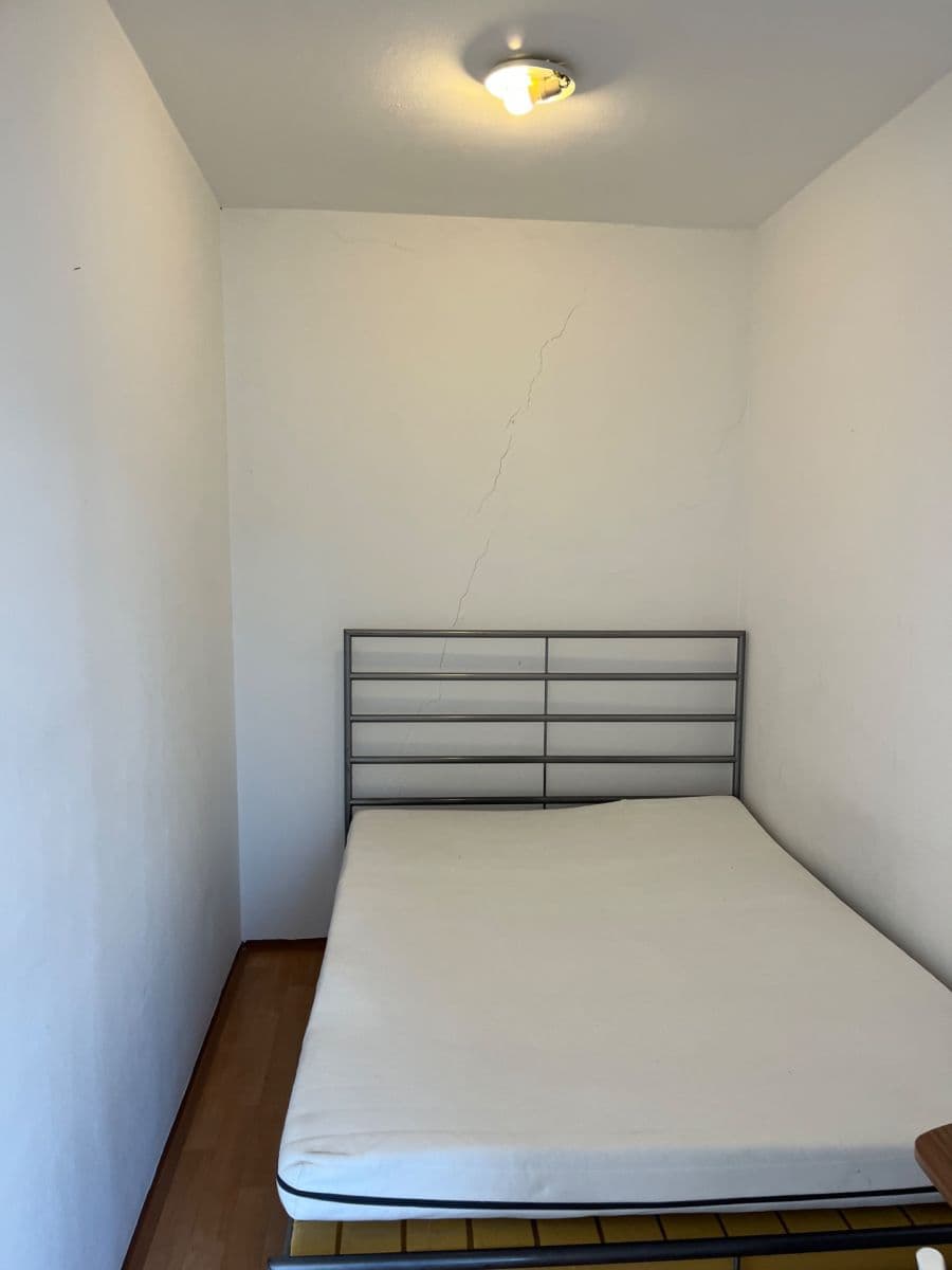 Prodej bytu 1+kk 36 m², Hnězdenská, Praha, Praha Prodej bytu 1+kk 36 m², Hnězdenská, Praha, Praha
