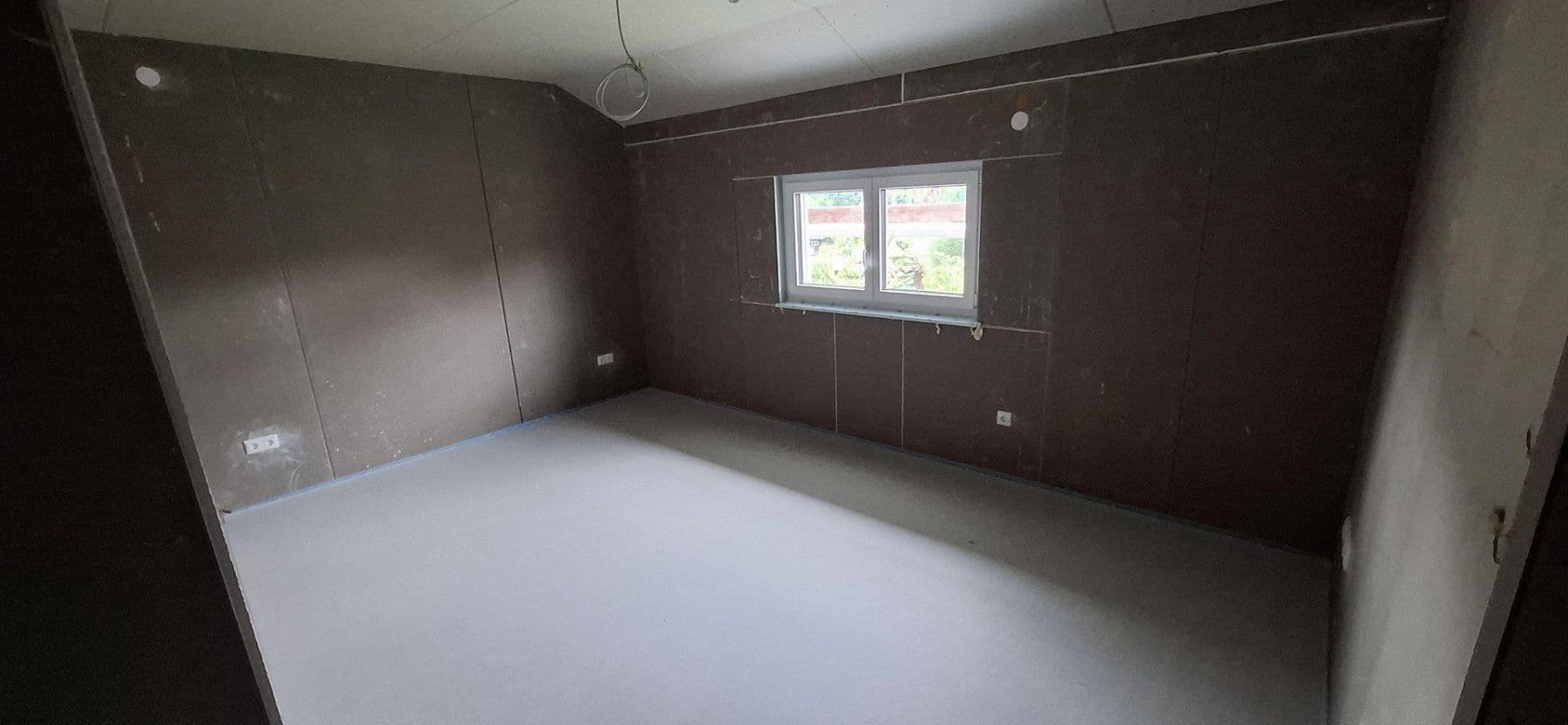 Pronájem bytu 4+1 130 m², Wiesenweg 66, Bubenreuth, Bavorsko Pronájem bytu 4+1 130 m², Wiesenweg 66, Bubenreuth, Bavorsko