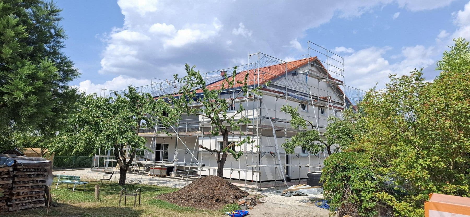 Pronájem bytu 4+1 130 m², Wiesenweg 66, Bubenreuth, Bavorsko Pronájem bytu 4+1 130 m², Wiesenweg 66, Bubenreuth, Bavorsko