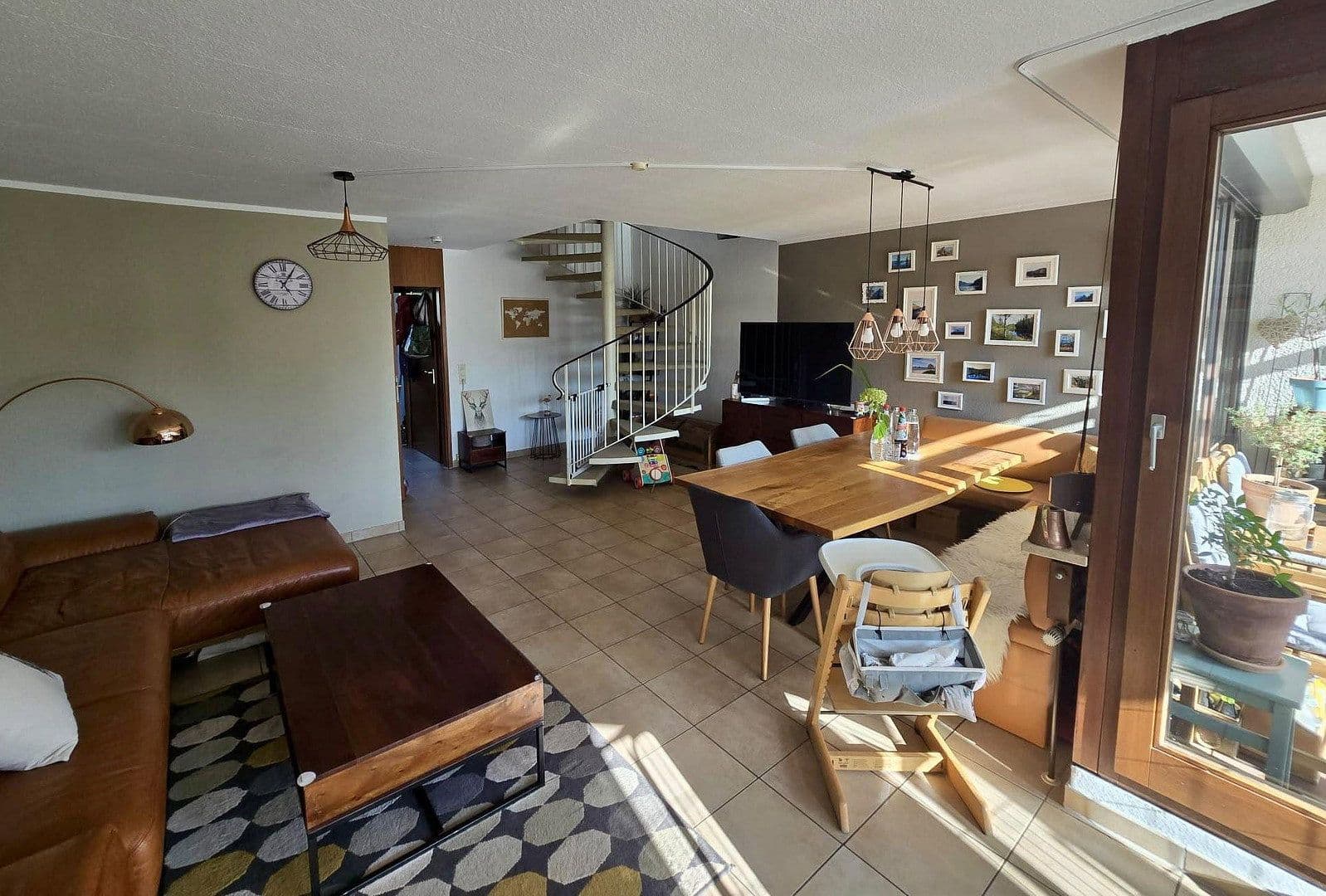 Prodej bytu 4+kk 104 m², Pfullingen, Bádensko-Württembersko Prodej bytu 4+kk 104 m², Pfullingen, Bádensko-Württembersko