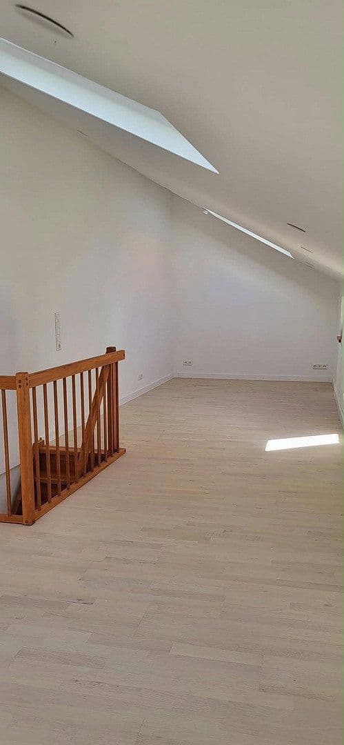 Pronájem bytu 2+1 56 m², Grabenstrasse 3, Reinheim, Hessen Pronájem bytu 2+1 56 m², Grabenstrasse 3, Reinheim, Hessen