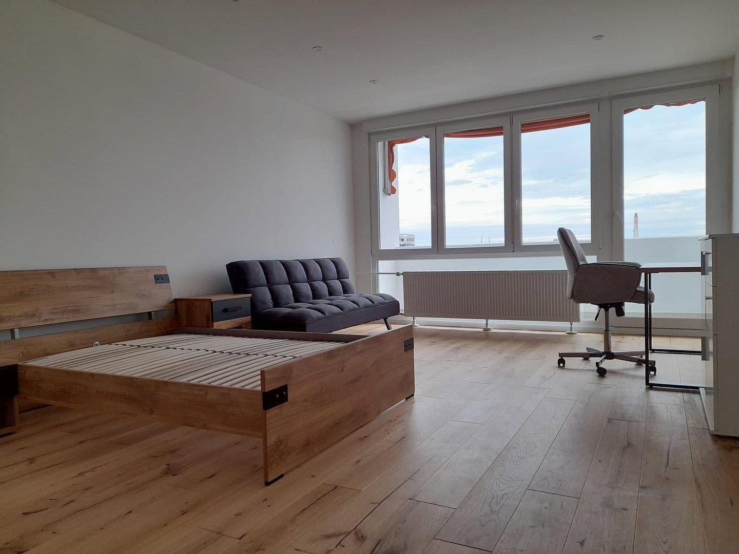 Pronájem bytu 4+1 98 m², Honsellstr. 1b, Karlsruhe, Bádensko-Württembersko Pronájem bytu 4+1 98 m², Honsellstr. 1b, Karlsruhe, Bádensko-Württembersko